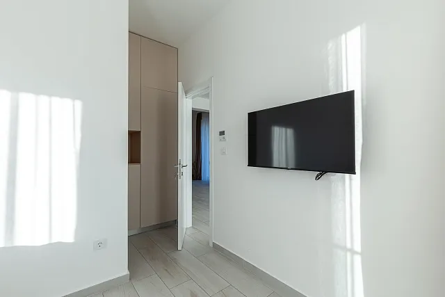 Exclusive sale of a brand-new hotel in Budva — photo 37